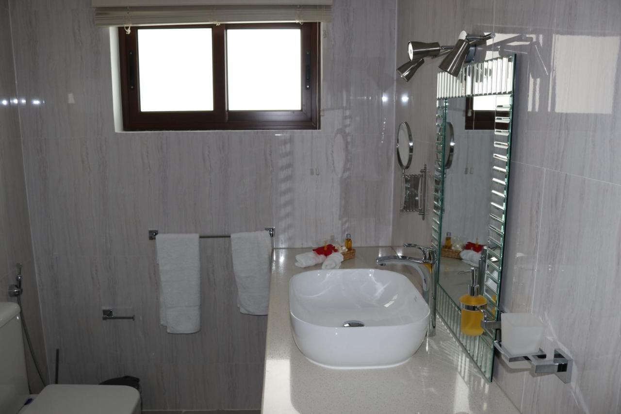 Tama'S Holiday Apartment Victoria Dış mekan fotoğraf
